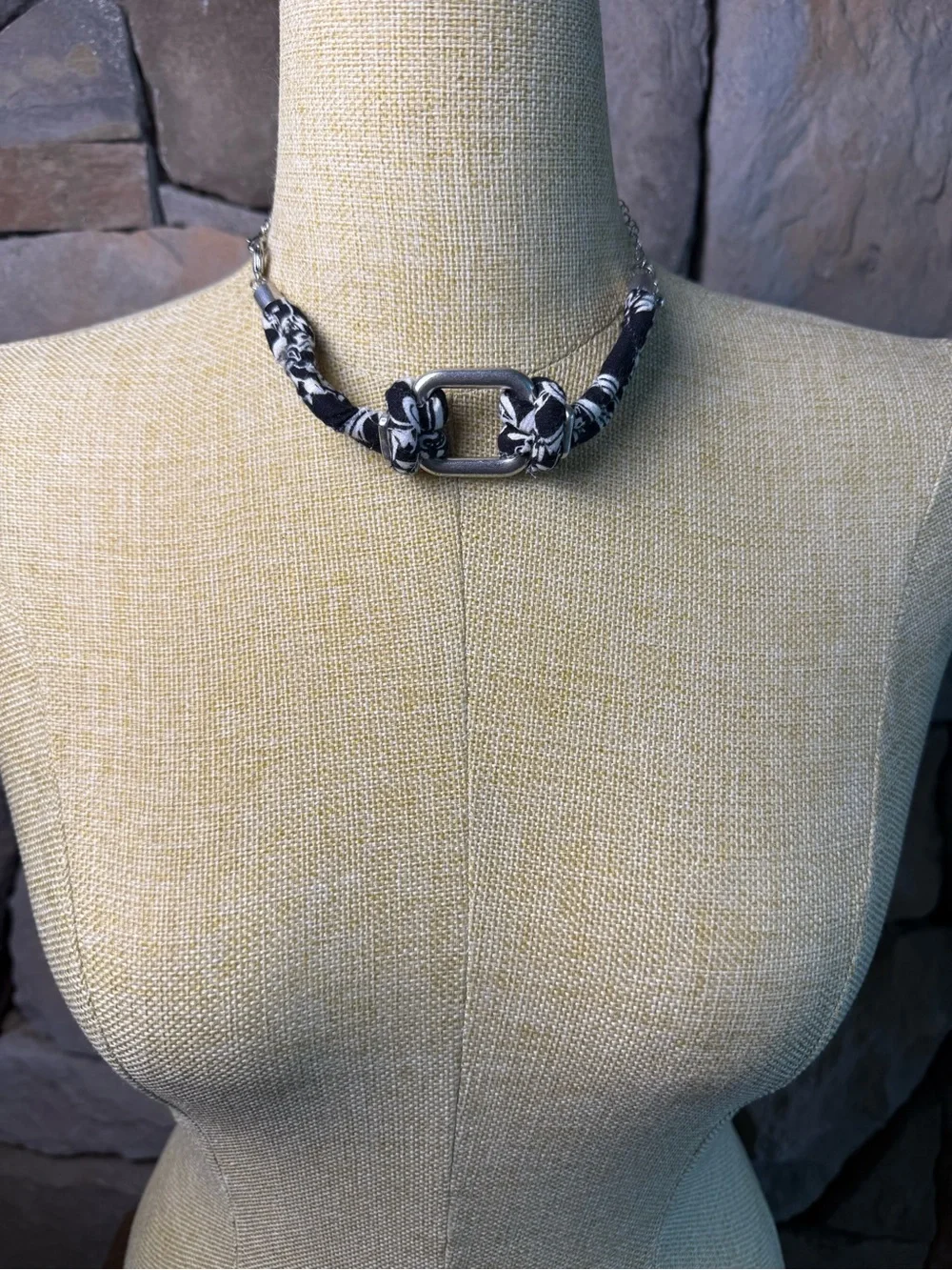 New🌟Free People- Black & White Knotted Fabric ChokerbNecklace